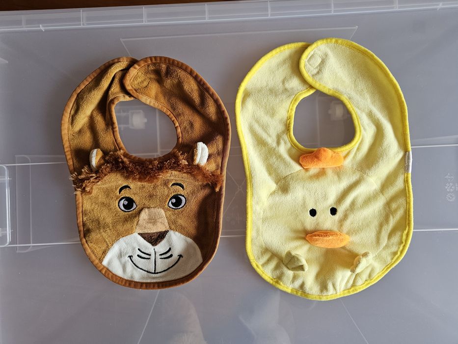 Roupa de bebé (bodies e babygrows essencialmente)