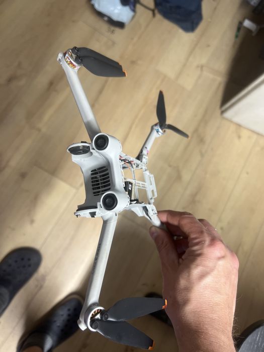Dji mini 3 pro  uszkodzony czesci