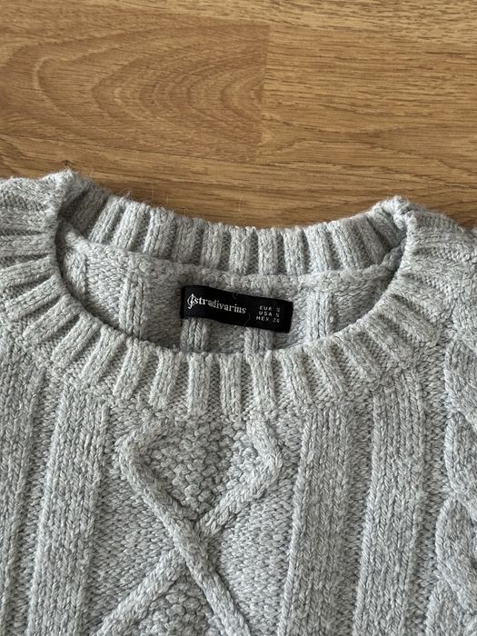 Szary sweter stradivarius rozm M