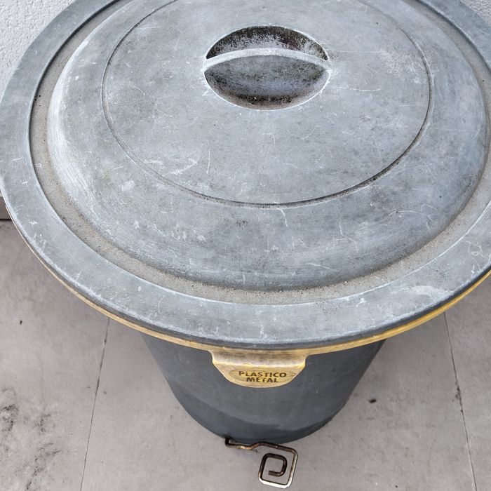 Balde para reciclagem