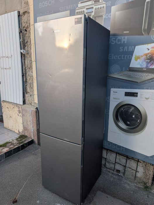 Холодильник Samsung NoFrost 60/60/200
