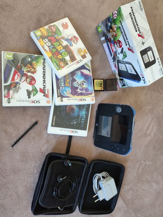 Combo Nintendo 2DS con juegos y accesorios