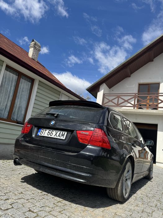 Bmw 318i 2010 рік