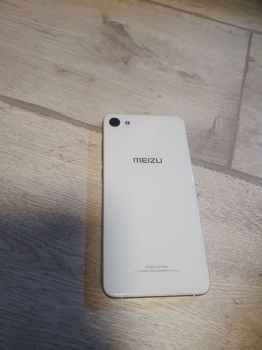 Meizu u10  смартфон