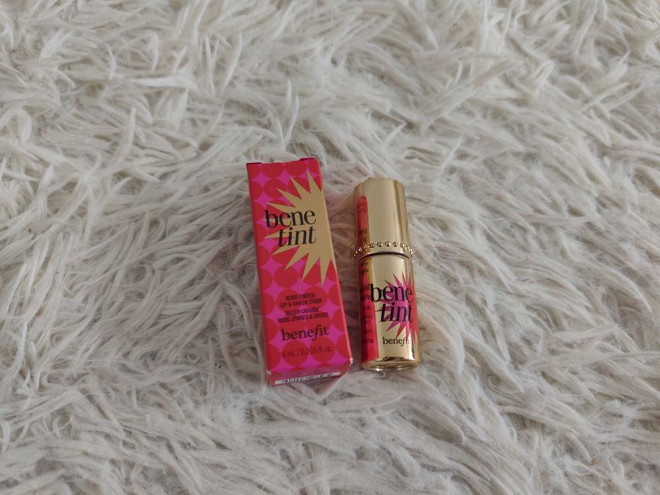 szminka pomadka tint do ust Benefit Benetint wersja limitowana