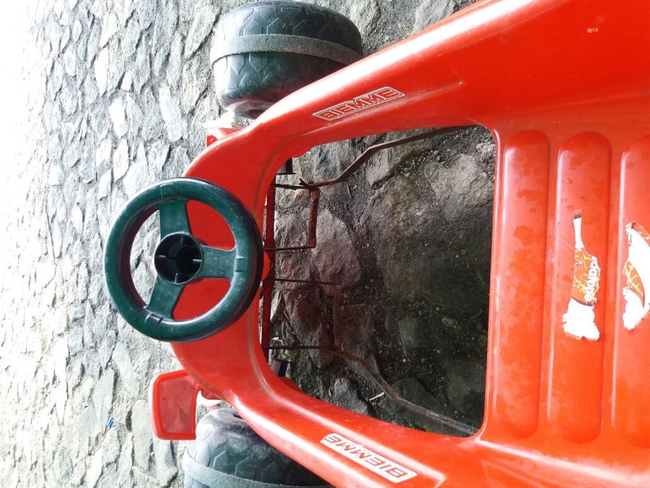 Carrinho fórmula 1 com pedais