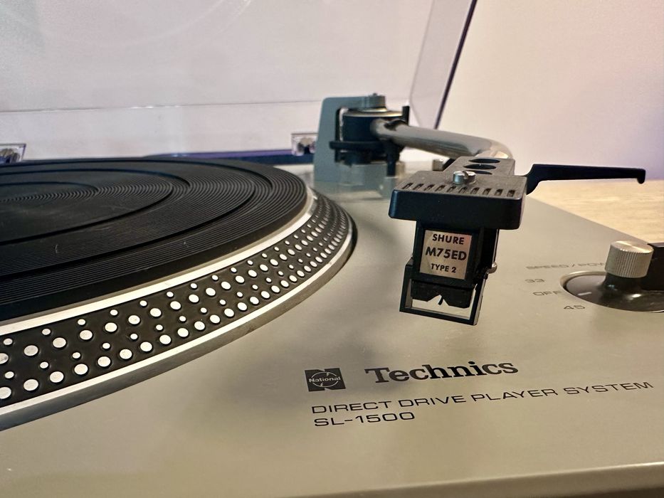 Програвач вінілових платівок Technics SL-1500 + Shure M75ED Type 2