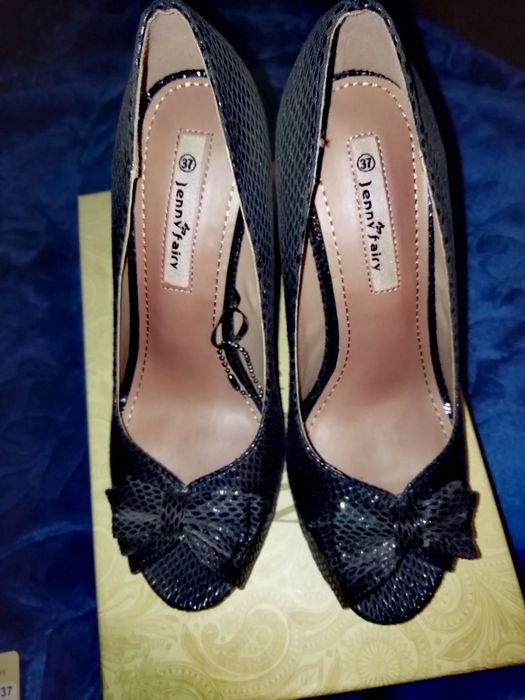 Czółenka granatowe r. 37, wysokie platforma kokarda