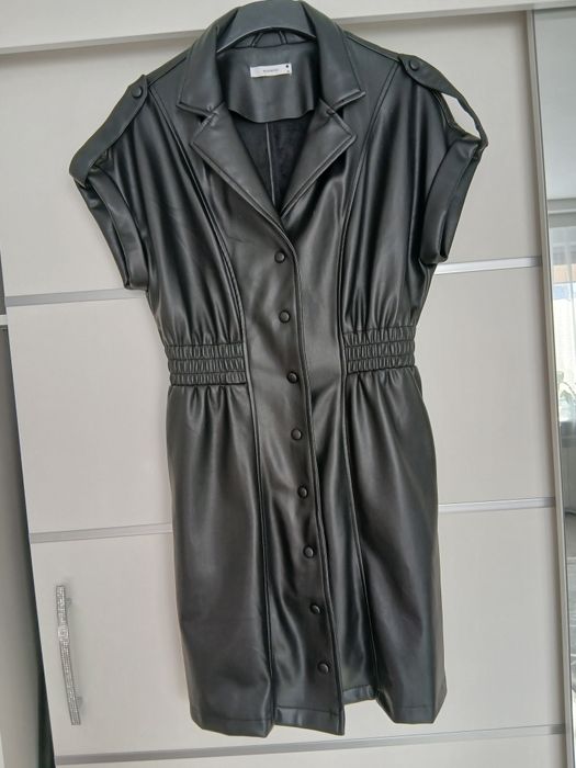 Sukienka  z eko skóry