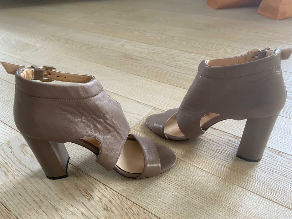 Босоніжки жіночі Prego