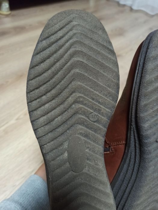 Шкіряні ботінки осінь -весна