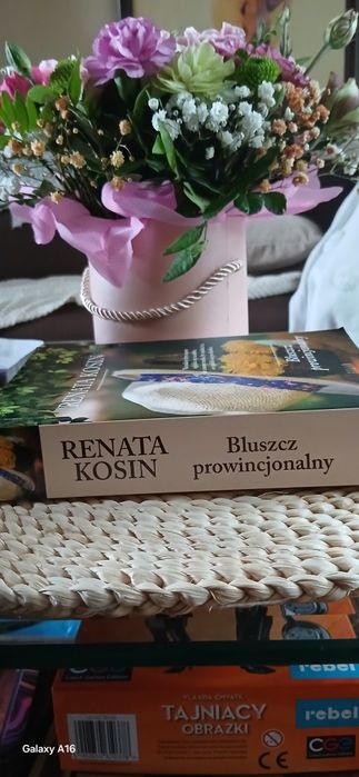 Renata Kosin. Bluszcz prowincjonalny.