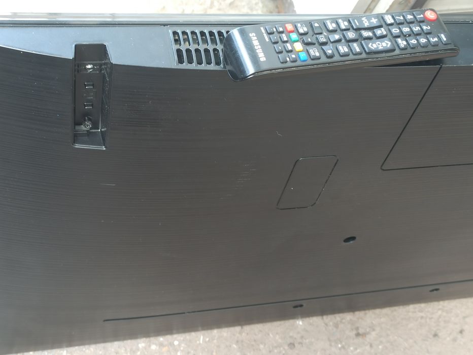 Телевізор Samsung UE43NU7090U
