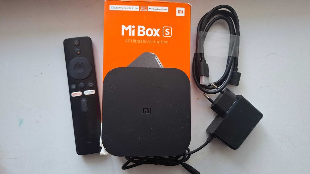 Приставка Smart TV Xiaomi TV Box S MDZ-22-AB