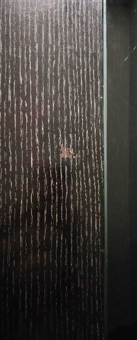 Stół kawowy w kolorze ciemnego brązu