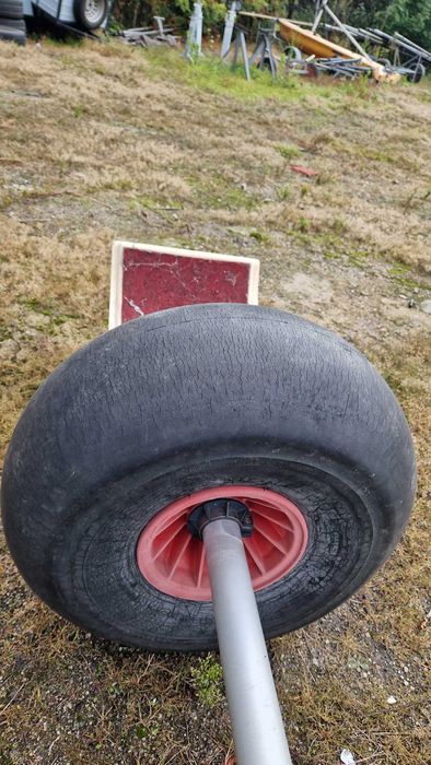 Wózek slipowy typu Eurotrax do katamaranu