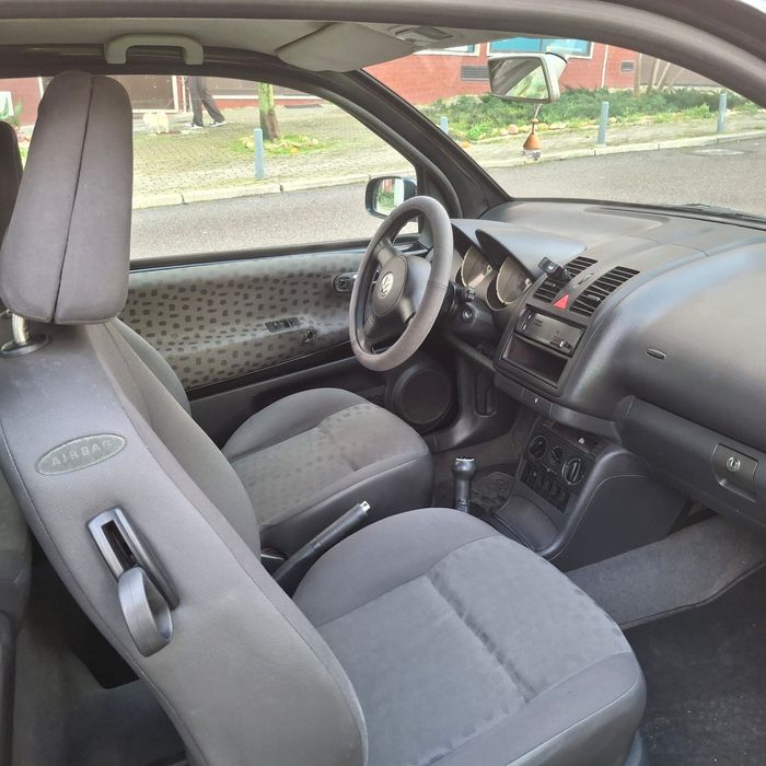 Carro volkswagen lupo