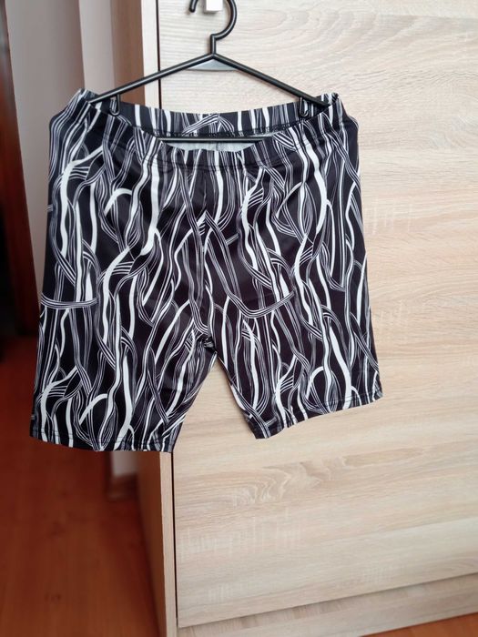 Legginsy sportowe, krótkie.