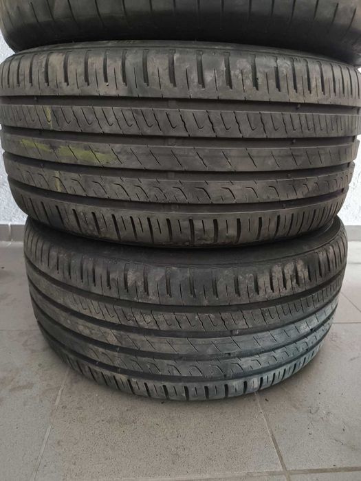225/40/18 komplet opon 2xFulda 2xBarum letnie