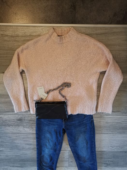 Sweter z wełną Mohito S