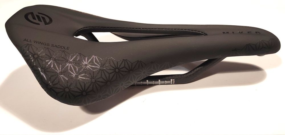 Siodełko karbonowe Mixed 5D Full Carbon 120g Nowe Doskonałe
