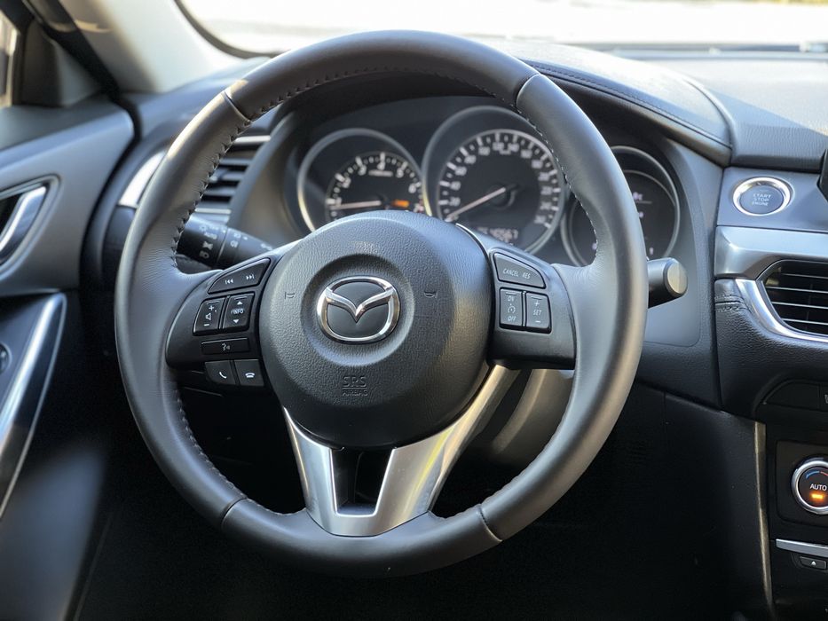 Mazda 6 Официальный не крашена