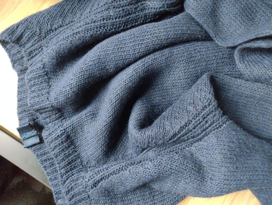 Włoski granatowy sweterek rękaw 3/4 rozmiar M