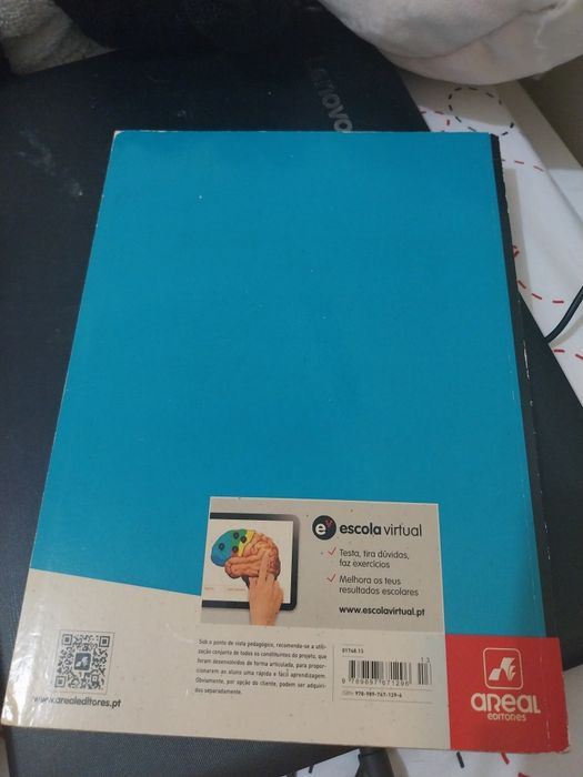 Caderno de exercícios de português 11o ano