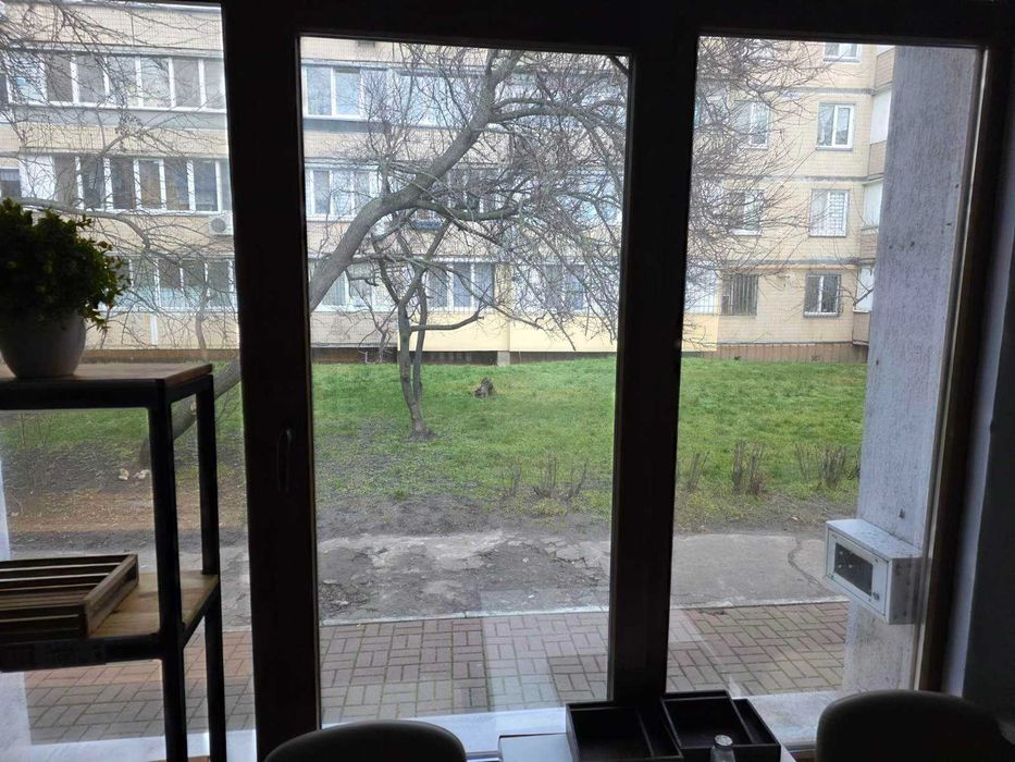 Оренда комерційного приміщення  44м 1 п. /Пиво/Кафе/Майданчик