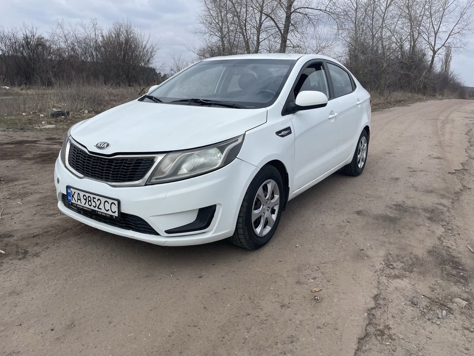 Продам кіа ріо 2013