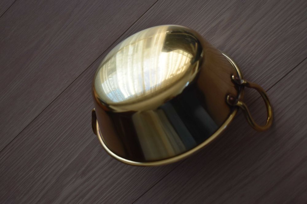 Tacho metálico de 18 cm