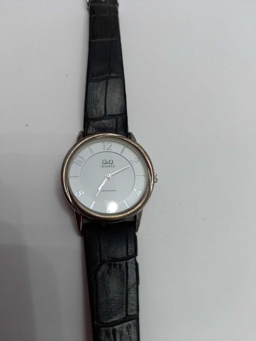 Q&Q женские кварцевые наручные часы Япония оригинал водозащита