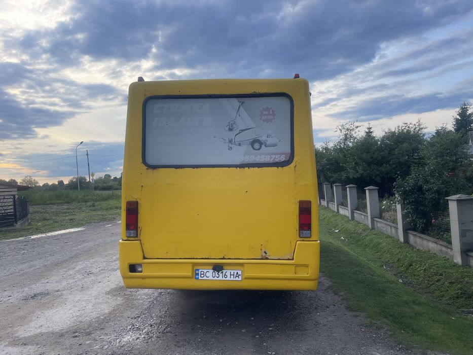 Автобус еталон БАЗ А079