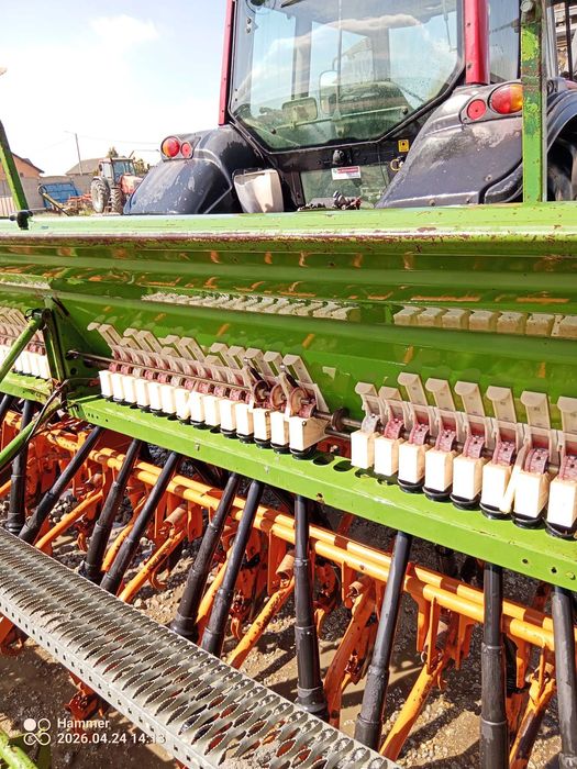 Siewnik Amazone D8 4m