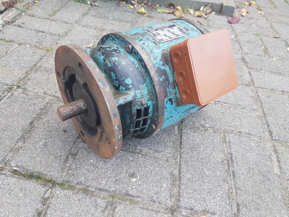 Sprzedam silnik elektryczny - trójfazowy