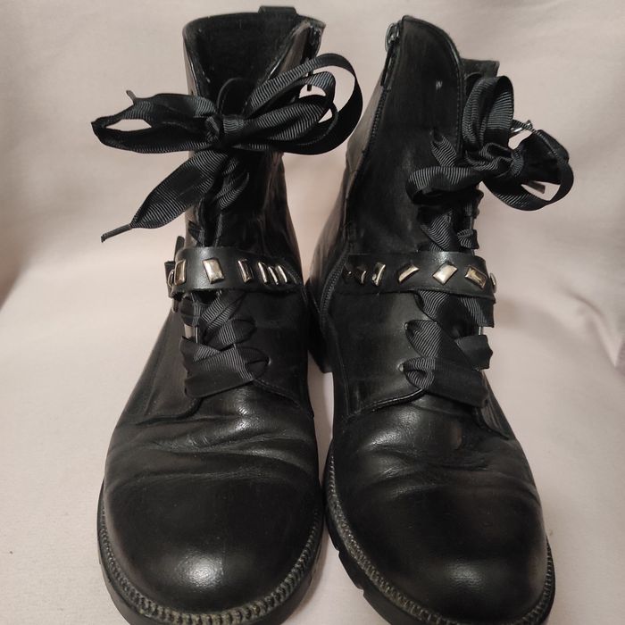 Botki w rockowym stylu