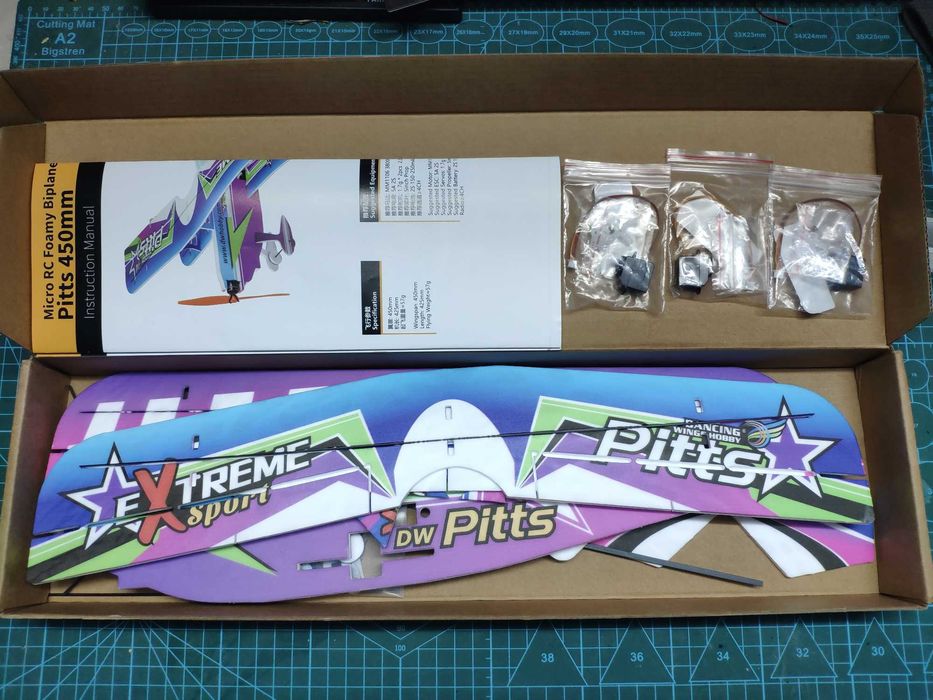 Zestaw KIT do budowy modelu RC ,Dwupłatowiec, Dancing Wings PITTS 3D
