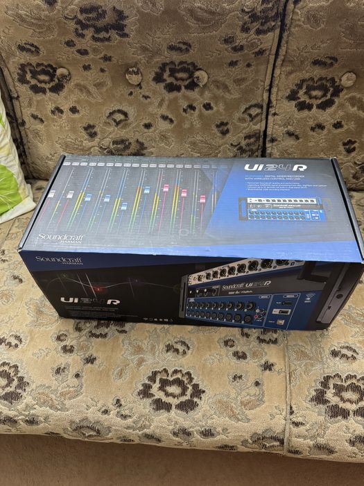 Soundcraft UI-24r