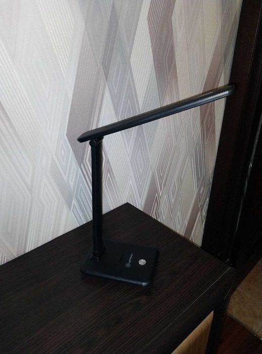 Настільна лампа 9вт