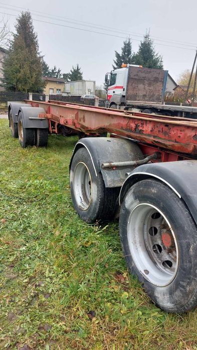 Przyczepa 4-osiowa na resorach