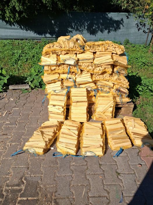 Drewno rozpałkowe  suche  Ruda Śląska Drewno opałowe