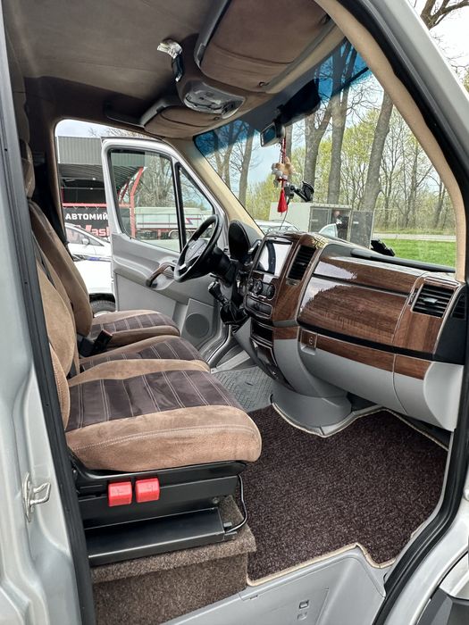 Mercedes Sprinter 319