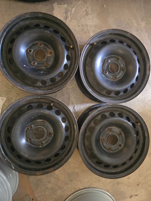 диски колесные оригинальные R15  Volkswagen Golf-5,Touran