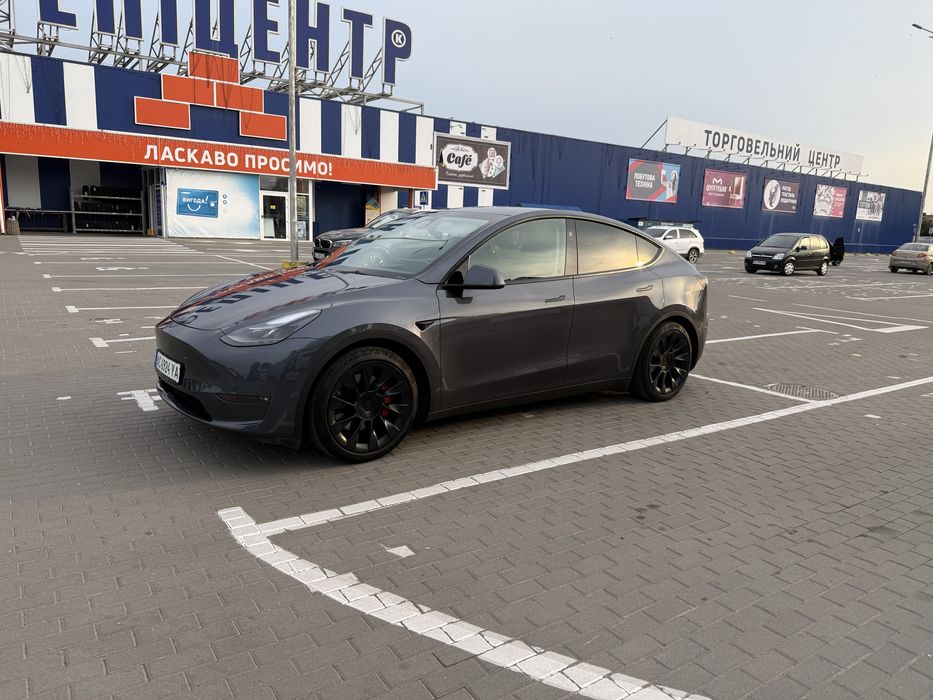 Tesla Model Y Performance 2023