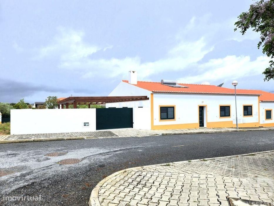 Detached House for Sale in Santana de Cambas, 165 m²