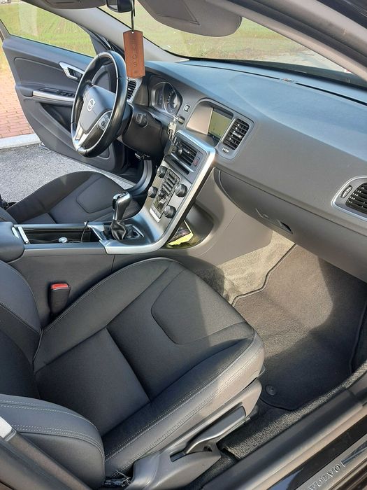 Auto Volvo s60 2013r