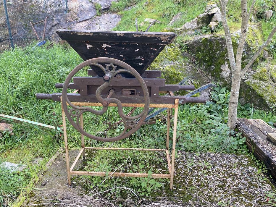 Varias peças agriculas