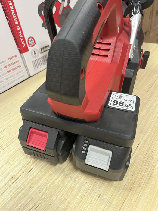 Пила акумуляторна Vitals AKZ 3640sx BL М18/ 1,8 кВт/ шина 40см/ Гарантія 3роки