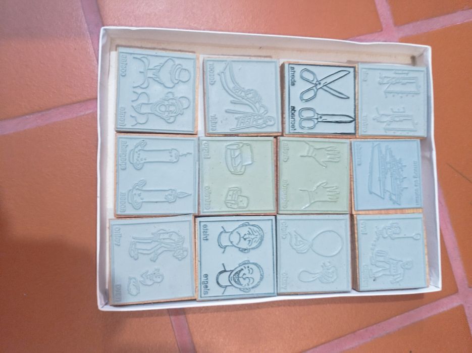 Caixa de Carimbo Agatha