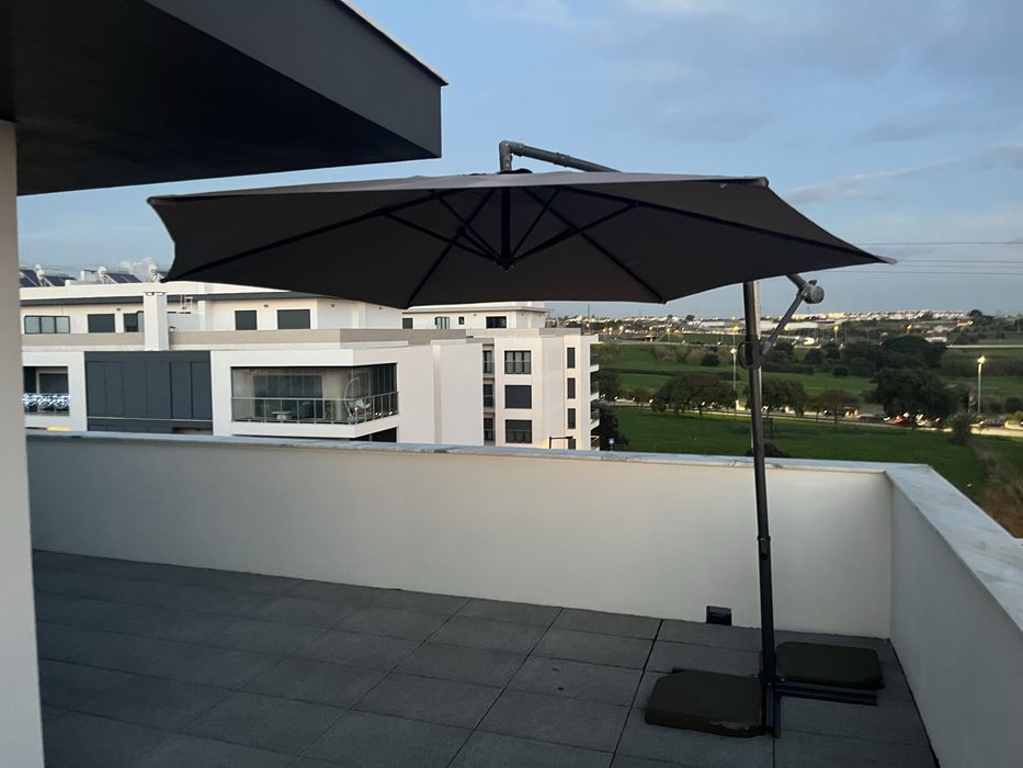 Gurda sol de piscina e jardim